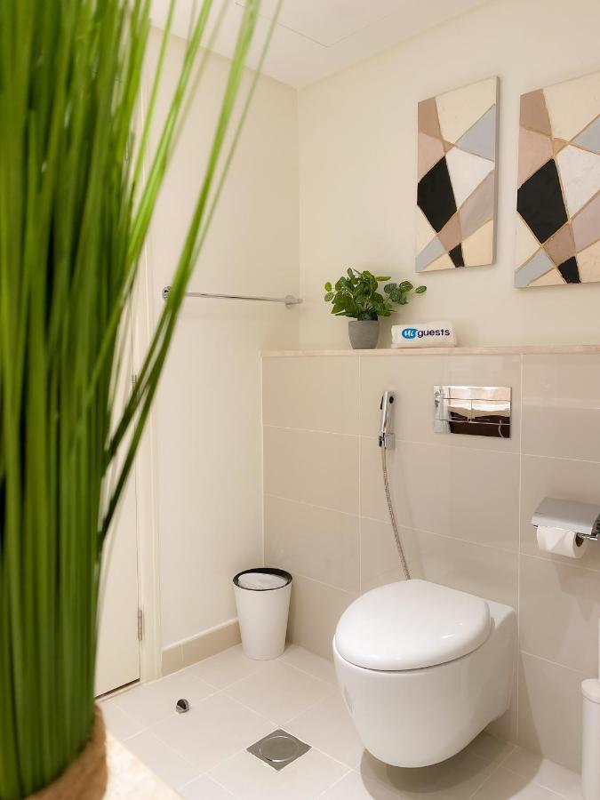 Higuests - Elegant Apt With Terrace Minutes From Burj Khalifa Dubai Exterior foto