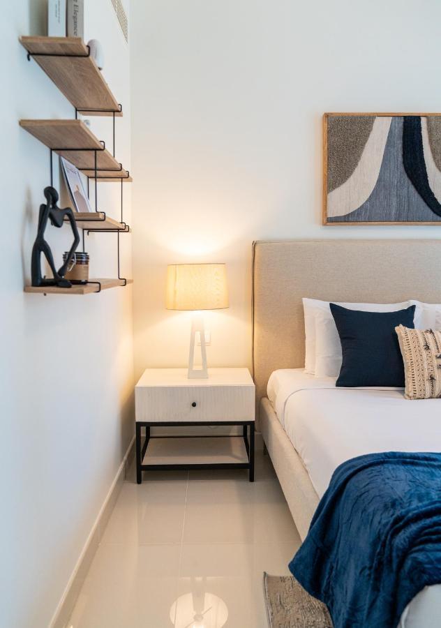 Higuests - Elegant Apt With Terrace Minutes From Burj Khalifa Dubai Exterior foto
